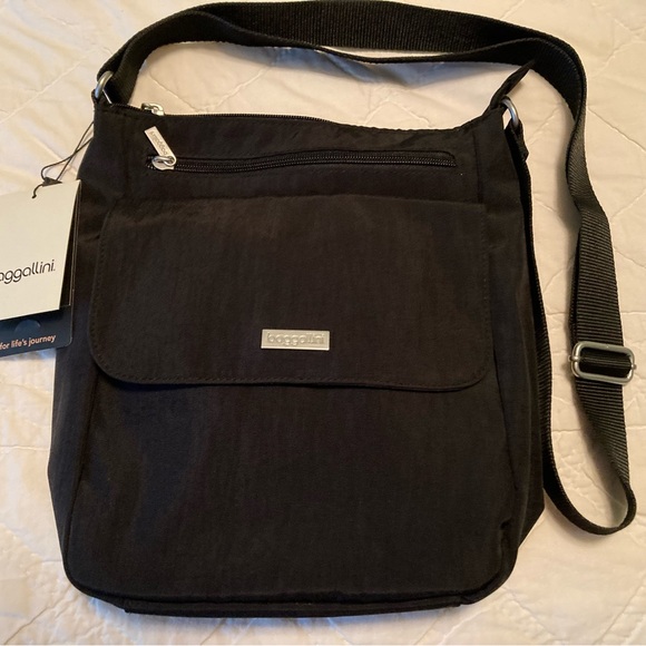 Black Baggilini Town bag NWT
